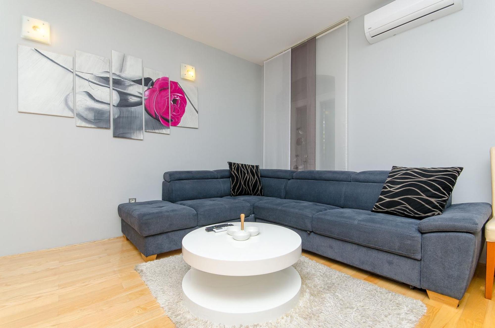 Apartament Stone Rose In Center Split Zewnętrze zdjęcie